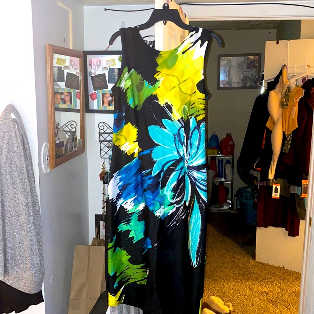 Beautiful dress!